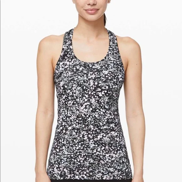 Set! Lululemon pace rival crop and cool racer back - Picture 13 of 15